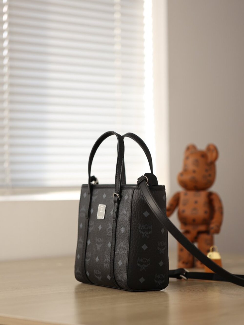 MCM Tote Bag - Picture 3 of 8